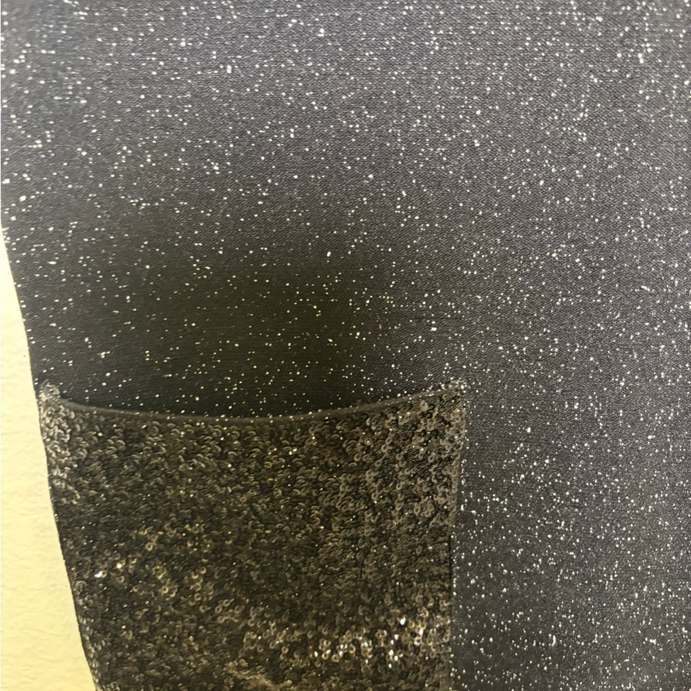 Banana Republic Black and Silver Short Sleeve Top - Picture 6 of 7